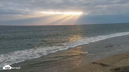 Carlsbad Beach Surf Live Webcam - May 3, 2026, 6:59pm PDT