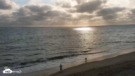 Carlsbad Beach Surf Live Webcam - Aug 12, 2026, 6:22pm PDT