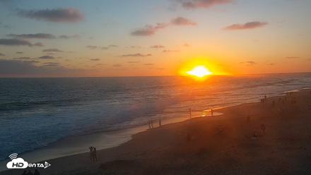 Carlsbad Beach Surf Live Webcam - Jun 20, 2026, 8:00pm PDT