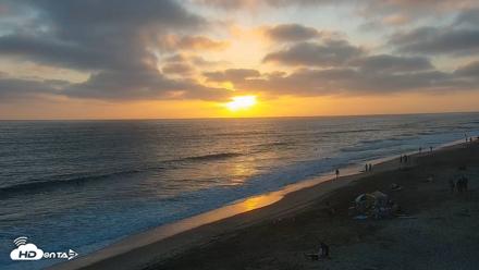 Carlsbad Beach Surf Live Webcam - Aug 1, 2026, 7:40pm PDT