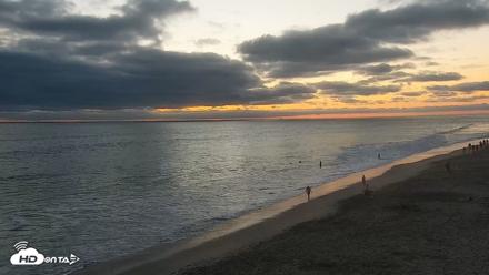 Carlsbad Beach Surf Live Webcam - Aug 14, 2026, 7:49pm PDT
