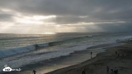 Carlsbad Beach Surf Live Webcam - Jul 27, 2026, 6:44pm PDT
