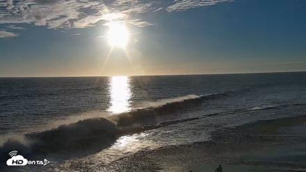 Carlsbad Beach Surf Live Webcam - Sep 5, 2026, 6:33pm PDT