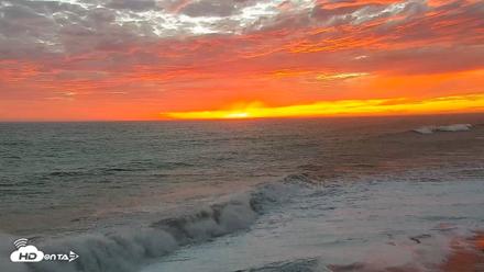 Carlsbad Beach Surf Live Webcam - Sep 7, 2026, 7:12pm PDT