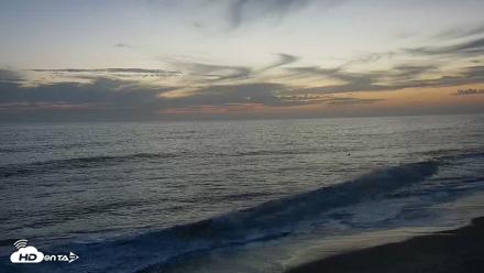 Carlsbad Beach Surf Live Webcam - Aug 26, 2026, 7:41pm PDT