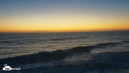 Carlsbad Beach Surf Live Webcam - Oct 8, 2026, 6:47pm PDT