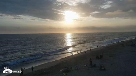 Carlsbad Beach Surf Live Webcam - Jul 18, 2026, 7:21pm PDT