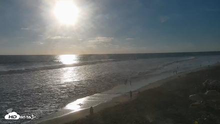 Carlsbad Beach Surf Live Webcam - Aug 15, 2026, 6:42pm PDT