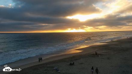 Carlsbad Beach Surf Live Webcam - Jul 5, 2026, 7:39pm PDT