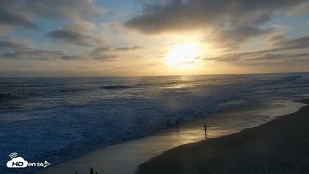 Carlsbad Beach Surf Live Webcam - Jun 9, 2026, 7:41pm PDT