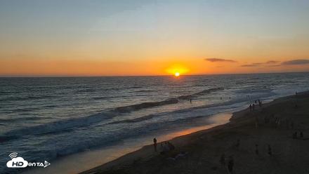 Carlsbad Beach Surf Live Webcam - Jul 22, 2026, 7:55pm PDT