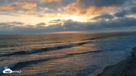 Carlsbad Beach Surf Live Webcam - May 15, 2026, 7:29pm PDT
