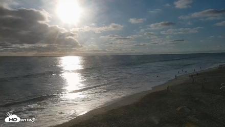 Carlsbad Beach Surf Live Webcam - Aug 14, 2026, 6:44pm PDT