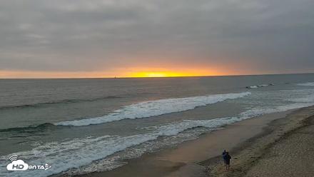 Carlsbad Beach Surf Live Webcam - May 12, 2026, 7:24pm PDT