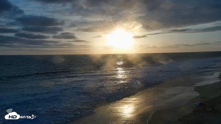 Carlsbad Beach Surf Live Webcam - May 25, 2026, 7:26pm PDT