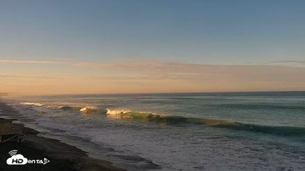 Carlsbad Beach Surf Live Webcam - Sep 5, 2026, 7:21am PDT