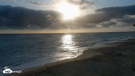 Carlsbad Beach Surf Live Webcam - Jun 30, 2026, 7:13pm PDT