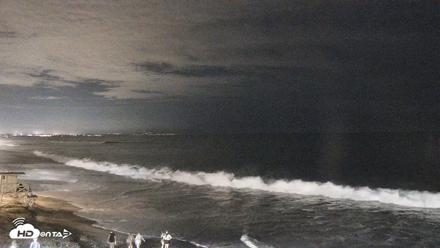 Carlsbad Beach Surf Live Webcam - Sep 5, 2026, 8:05pm PDT