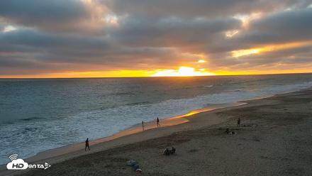 Carlsbad Beach Surf Live Webcam - Jul 5, 2026, 7:49pm PDT