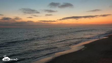 Carlsbad Beach Surf Live Webcam - Aug 11, 2026, 8:11pm PDT