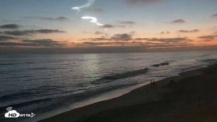 Carlsbad Beach Surf Live Webcam - Jul 31, 2026, 8:26pm PDT