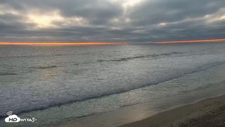 Carlsbad Beach Surf Live Webcam - Apr 10, 2026, 7:15pm PDT