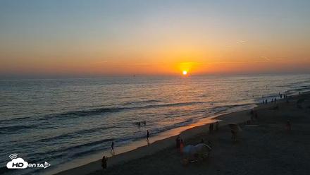 Carlsbad Beach Surf Live Webcam - Jul 15, 2026, 7:56pm PDT