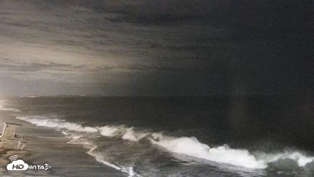 Carlsbad Beach Surf Live Webcam - Sep 7, 2026, 8:08pm PDT