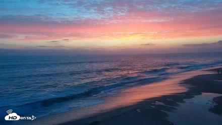 Carlsbad Beach Surf Live Webcam - Jul 25, 2026, 8:06pm PDT