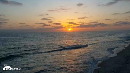 Carlsbad Beach Surf Live Webcam - May 14, 2026, 7:36pm PDT