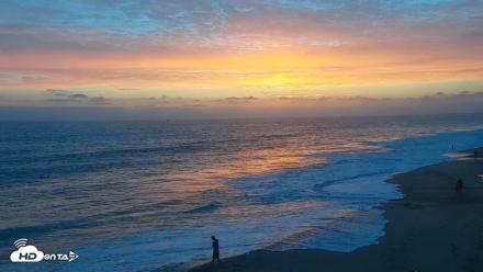 Carlsbad Beach Surf Live Webcam - Jul 25, 2026, 8:02pm PDT
