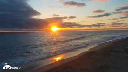 Carlsbad Beach Surf Live Webcam - Aug 14, 2026, 7:28pm PDT
