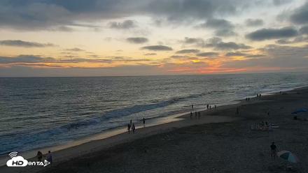 Carlsbad Beach Surf Live Webcam - Jul 4, 2026, 8:08pm PDT
