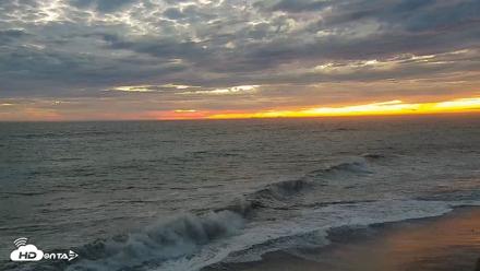 Carlsbad Beach Surf Live Webcam - Sep 7, 2026, 7:28pm PDT