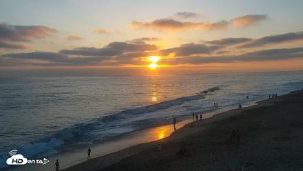 Carlsbad Beach Surf Live Webcam - Jul 31, 2026, 7:39pm PDT