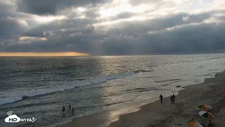 Carlsbad Beach Surf Live Webcam - May 23, 2026, 6:31pm PDT