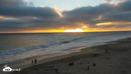 Carlsbad Beach Surf Live Webcam - Jul 5, 2026, 7:44pm PDT