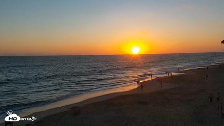 Carlsbad Beach Surf Live Webcam - Jul 2, 2026, 7:57pm PDT
