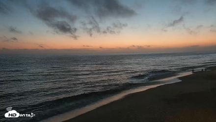 Carlsbad Beach Surf Live Webcam - Jul 14, 2026, 8:37pm PDT