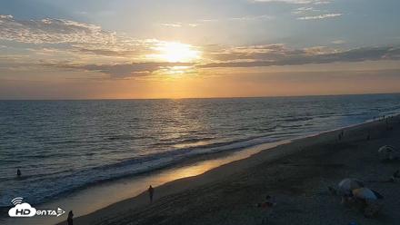 Carlsbad Beach Surf Live Webcam - Aug 5, 2026, 7:19pm PDT