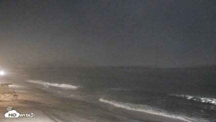 Carlsbad Beach Surf Live Webcam - Aug 26, 2026, 12:12am PDT