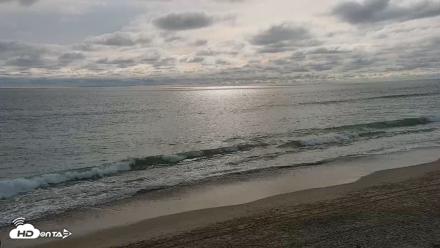 Carlsbad Beach Surf Live Webcam - Aug 13, 2026, 5:35pm PDT