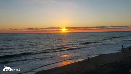 Carlsbad Beach Surf Live Webcam - Sep 2, 2026, 7:07pm PDT
