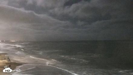 Carlsbad Beach Surf Live Webcam - Jul 27, 2026, 9:59pm PDT