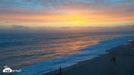 Carlsbad Beach Surf Live Webcam - Jul 25, 2026, 8:01pm PDT