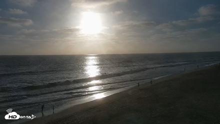 Carlsbad Beach Surf Live Webcam - Aug 3, 2026, 7:07pm PDT