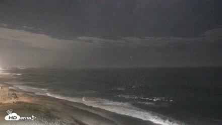 Carlsbad Beach Surf Live Webcam - Aug 23, 2026, 9:43pm PDT