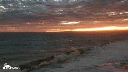 Carlsbad Beach Surf Live Webcam - Sep 7, 2026, 7:36pm PDT