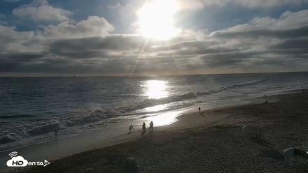 Carlsbad Beach Surf Live Webcam - Jul 5, 2026, 7:09pm PDT