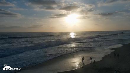 Carlsbad Beach Surf Live Webcam - Jun 8, 2026, 7:23pm PDT
